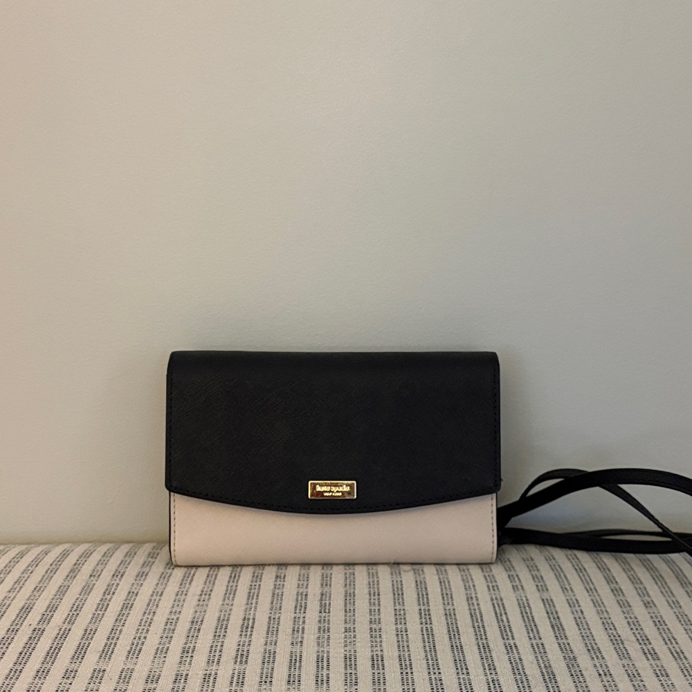Kate Spade Black and Cream Women's Crossbody/Wallet
